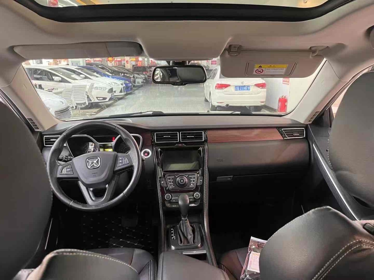 驭胜 S330  2016款 1.5L GTDi 自动两驱旗舰版图片