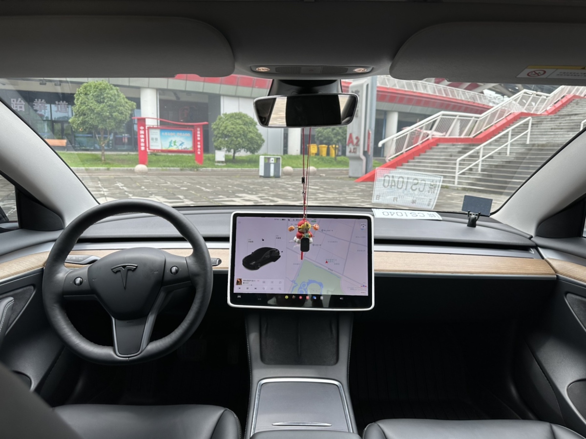 特斯拉 Model 3  2019款 標(biāo)準(zhǔn)續(xù)航后驅(qū)升級(jí)版圖片