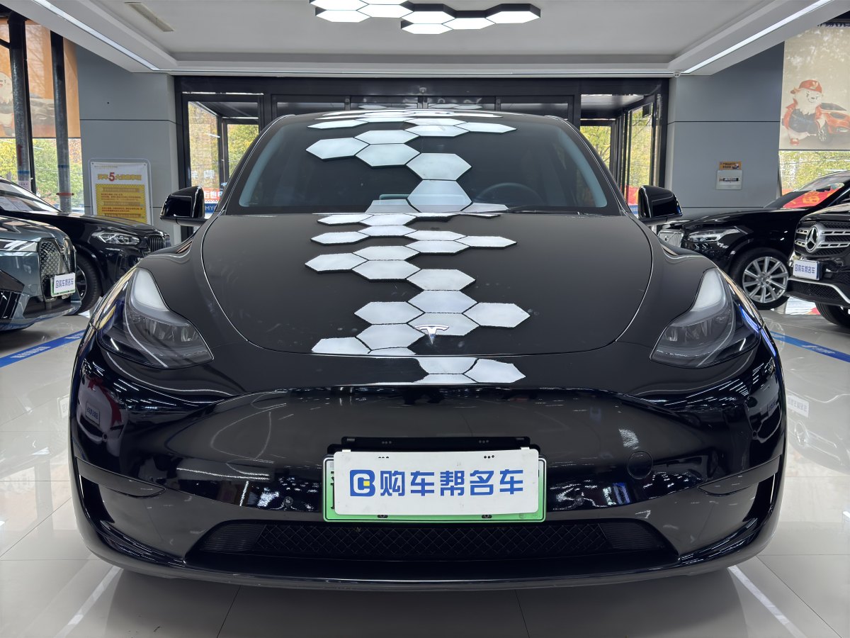 特斯拉 Model 3  2023款 煥新版 后輪驅(qū)動圖片