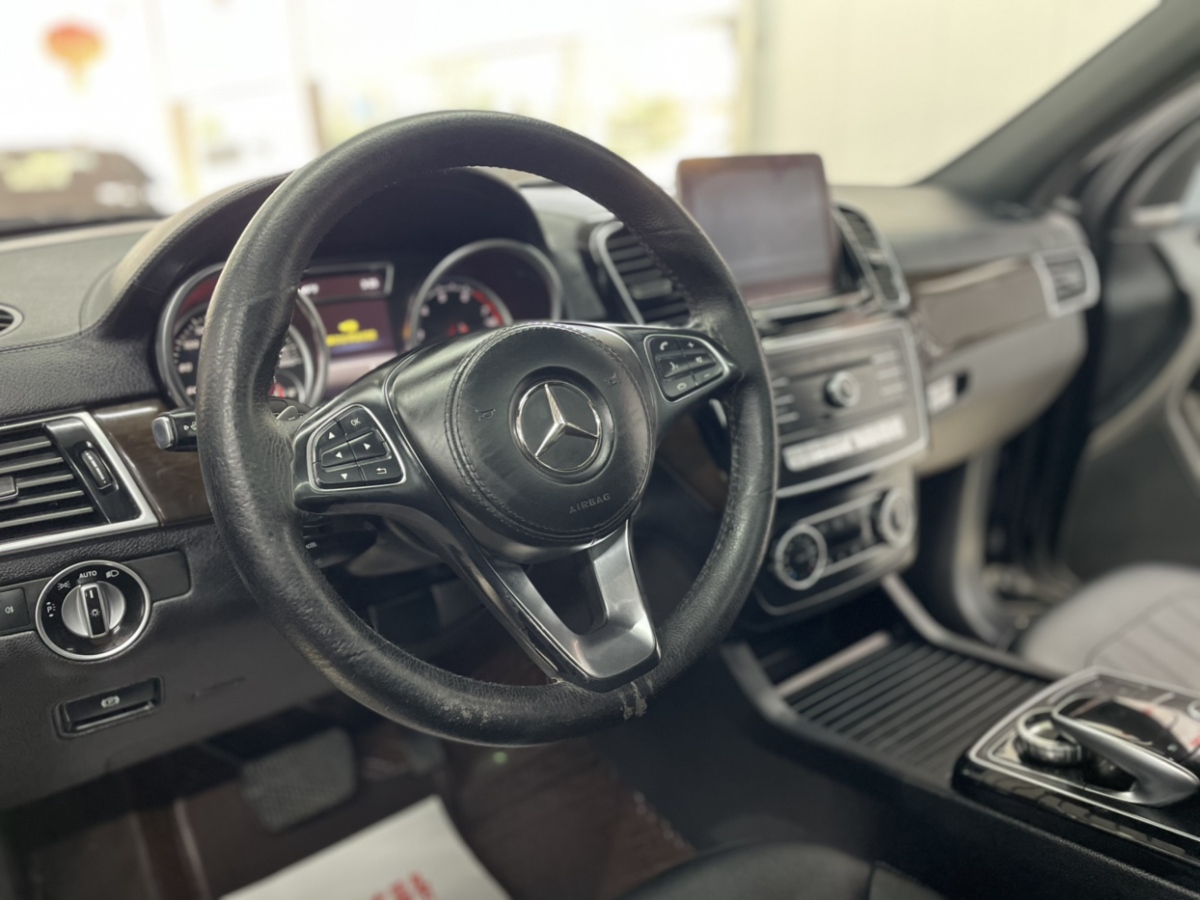 奔馳 奔馳GLS  2018款 GLS450 4MATIC 3.0T 美規(guī)版圖片