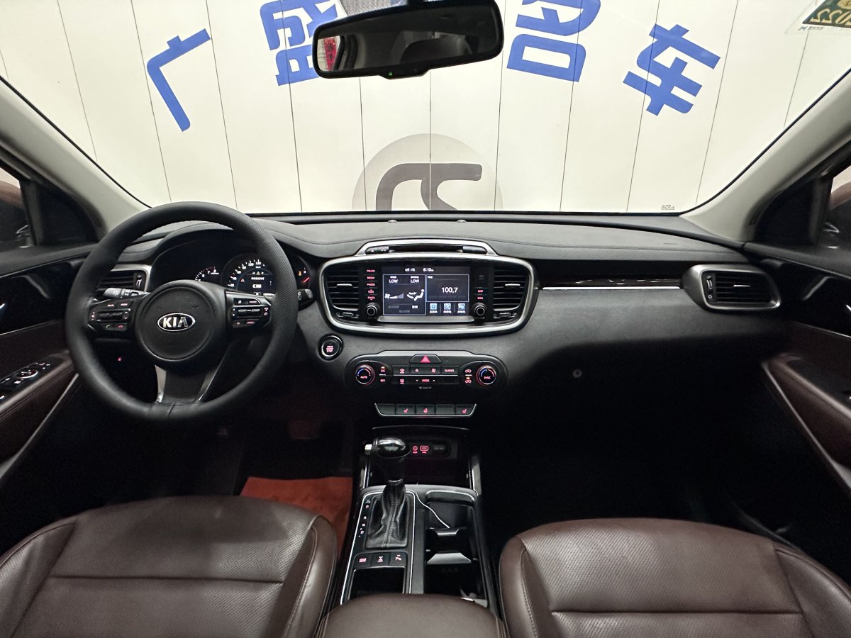 起亚 索兰托  2015款 索兰托L 2.4L 汽油4WD精英版 5座 国IV图片