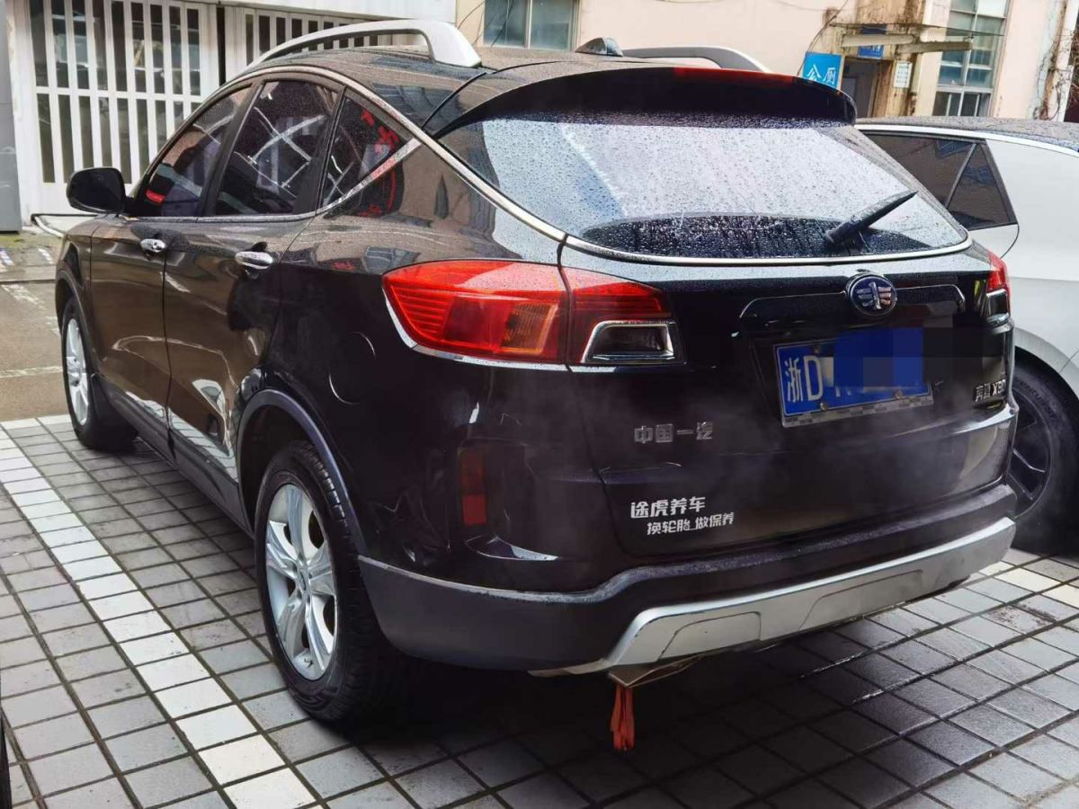 奔騰 X80  2015款 1.8T 自動豪華型圖片