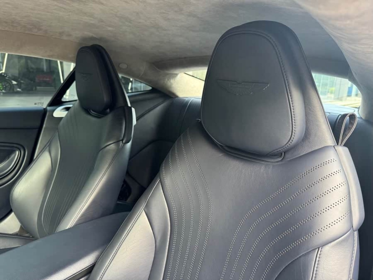 阿斯頓·馬丁 阿斯頓?馬丁DB11  2019款 4.0T V8 Coupe圖片