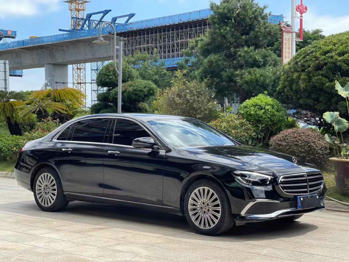 奔馳 奔馳E級  2023款 E 300 L 豪華型圖片