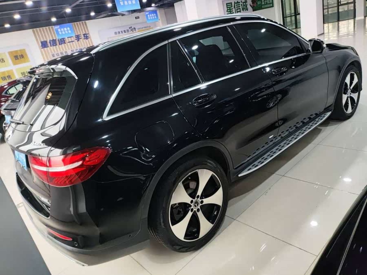 奔馳 奔馳GLC  2018款 改款 GLC 300 4MATIC 動(dòng)感型圖片