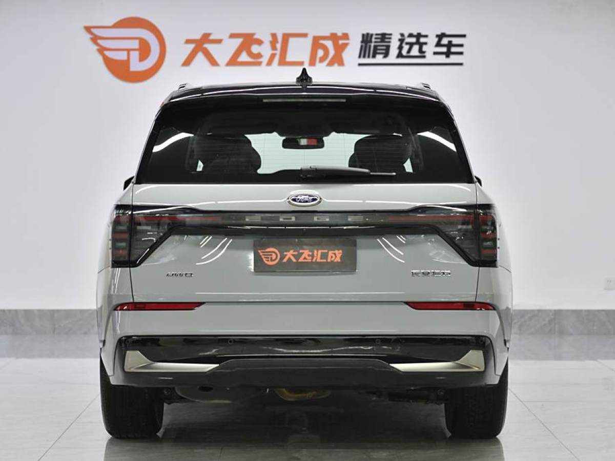 福特 銳界  2023款 銳界L 2.0T EcoBoost 四驅(qū)七座至尊型圖片