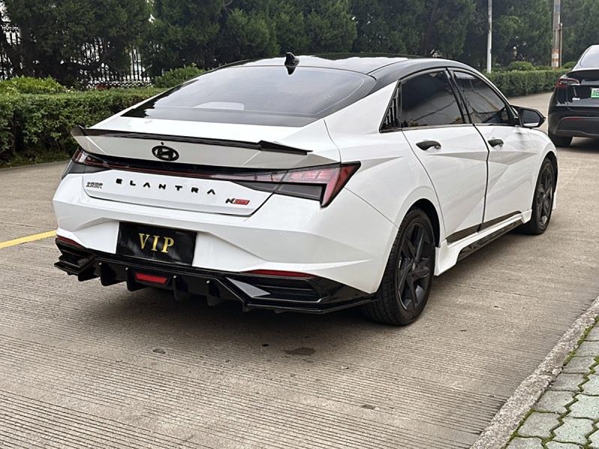 現(xiàn)代 伊蘭特  2022款 1.5L CVT GLS領(lǐng)先版圖片