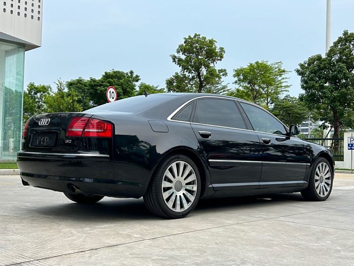 奧迪 奧迪A8  2009款 A8L 2.8 FSI 標(biāo)準(zhǔn)型圖片