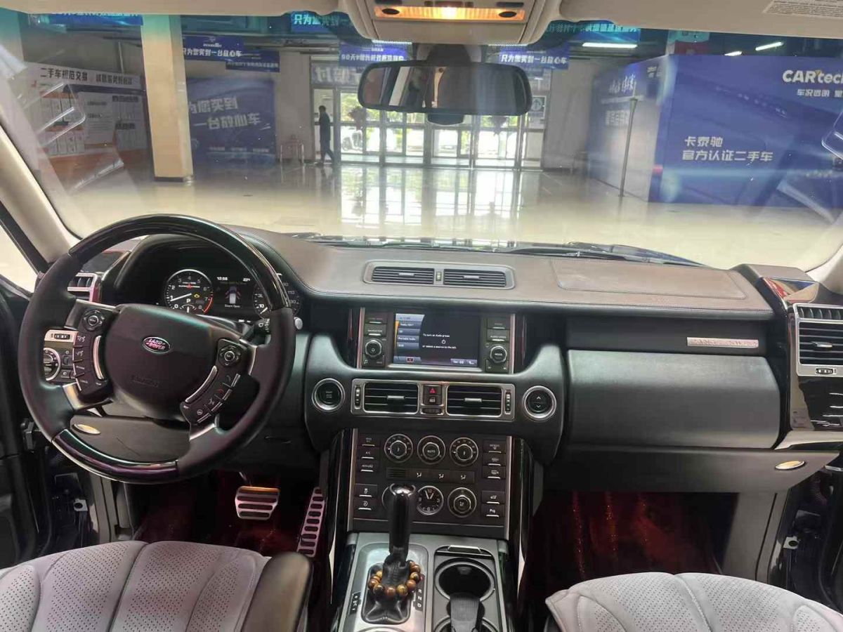 路虎 攬勝行政版  2012款 5.0T 尊崇創(chuàng)世版 SC 汽油型圖片