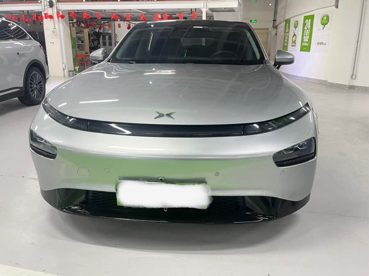 小鵬 P7  2020款 后驅(qū)長續(xù)航智行版圖片