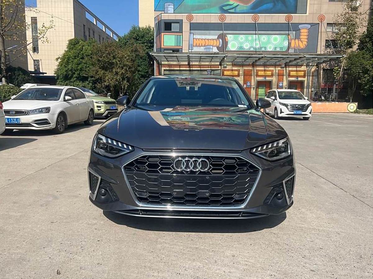 奧迪 奧迪A4L  2020款 40 TFSI 豪華動感型圖片