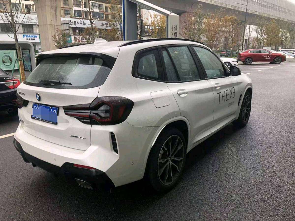 寶馬 寶馬X3  2023款 xDrive30i 領(lǐng)先型 M曜夜套裝圖片