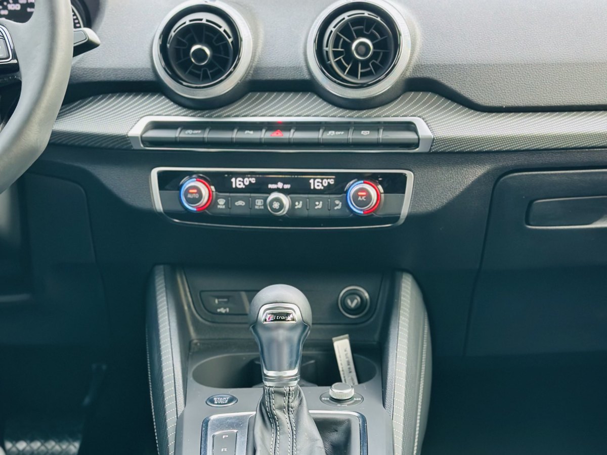 奧迪 奧迪Q2L  2024款 改款 35TFSI 進取動感型圖片