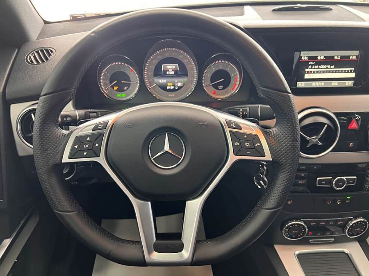 奔馳 奔馳GLK級  2015款 GLK 260 4MATIC 時尚型 極致版圖片