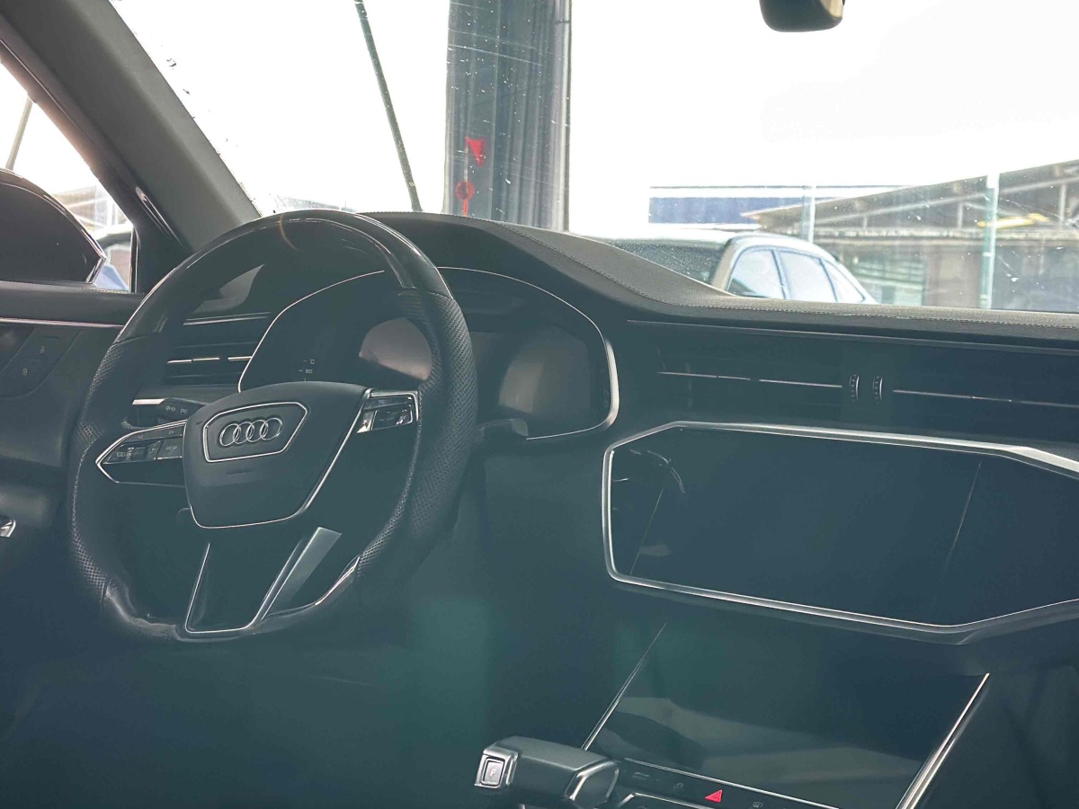 奧迪 奧迪A6L  2022款 45 TFSI quattro 臻選動(dòng)感型圖片