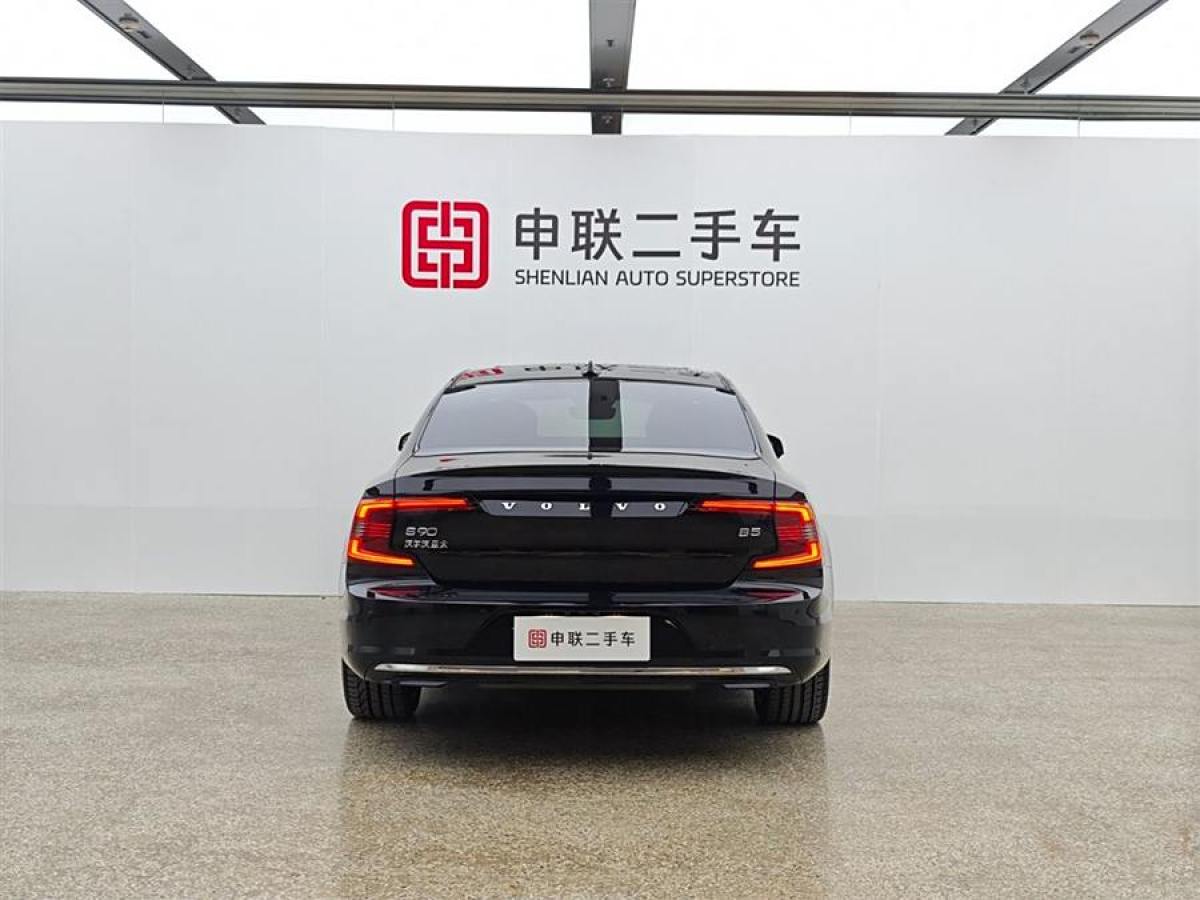 沃爾沃 S90  2024款 B5 智遠(yuǎn)豪華版圖片