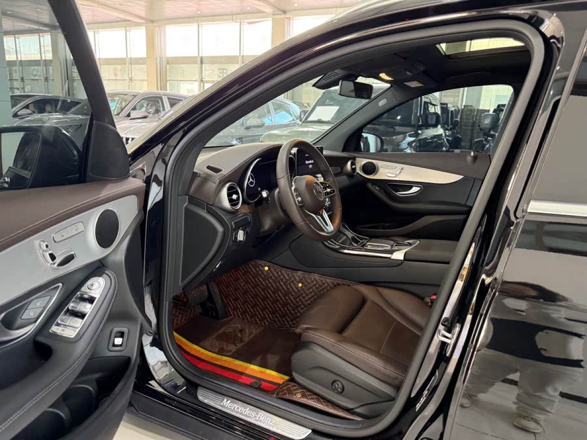 奔馳 奔馳GLC  2018款 改款 GLC 260 4MATIC 動感型圖片