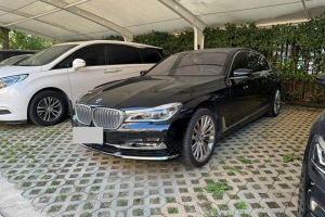 宝马7系 2018款 M760Li xDrive 卓越奢华版  