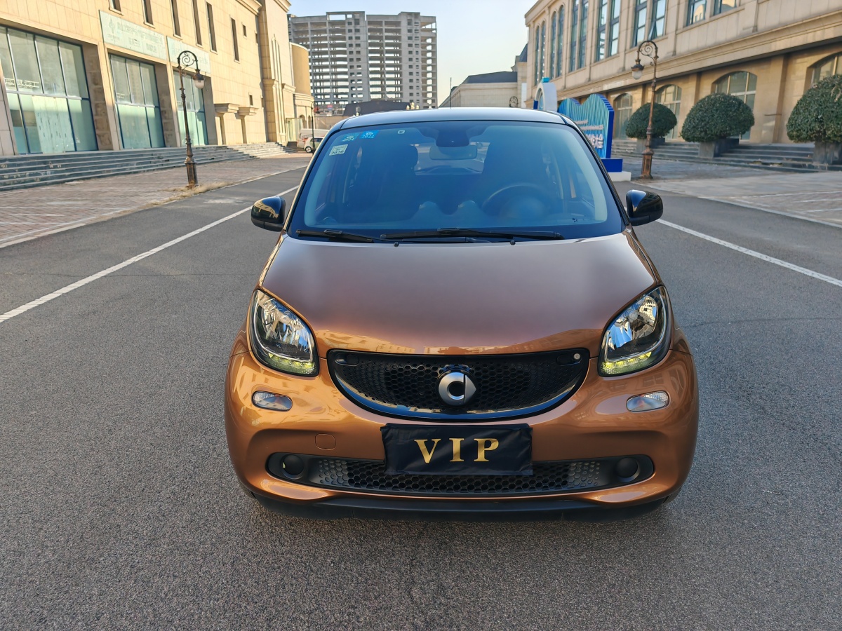 smart forfour  2016款 1.0L 52千瓦激情版圖片