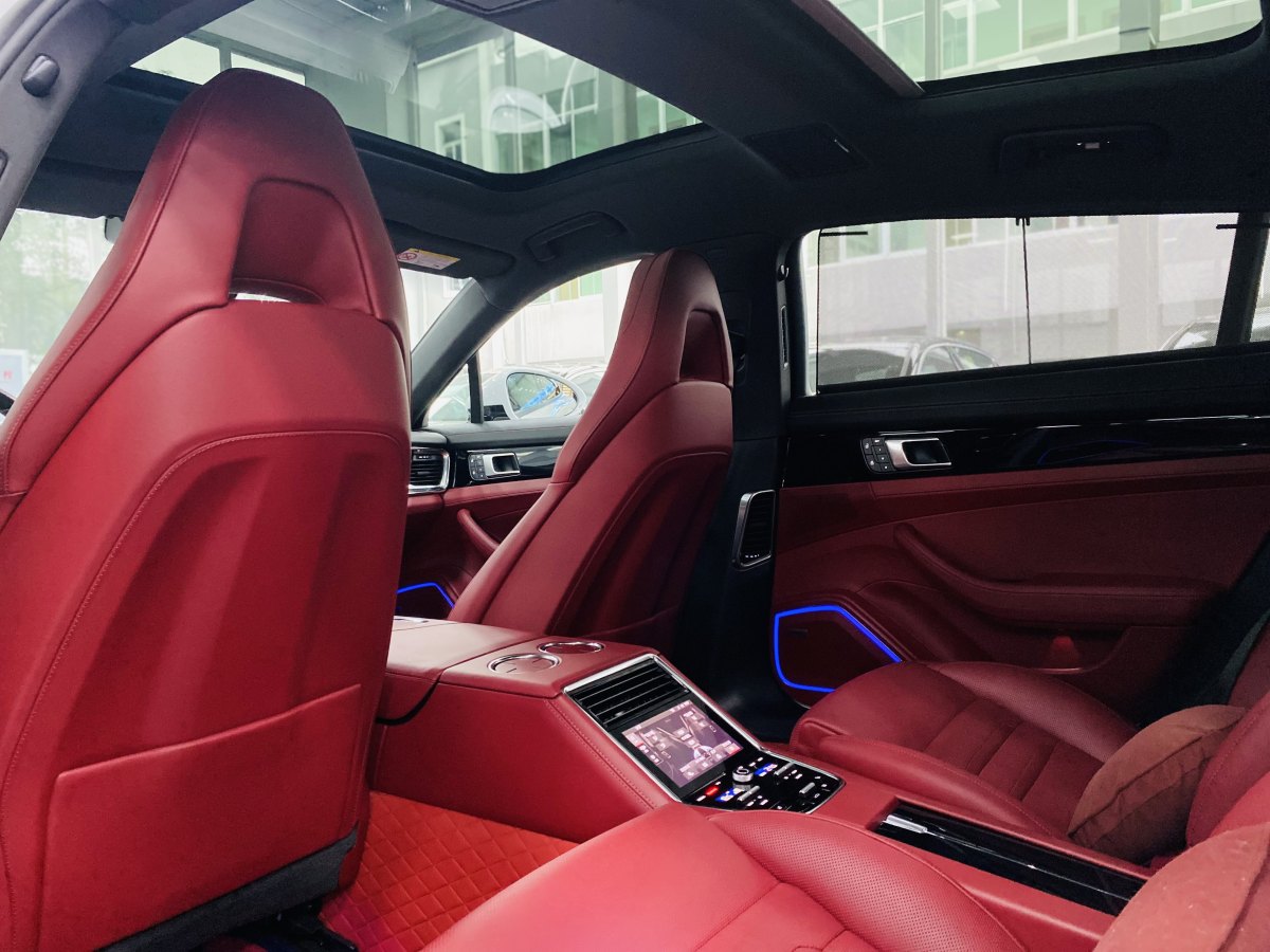 保時(shí)捷 Panamera  2023款 Panamera 行政加長(zhǎng)版 2.9T圖片
