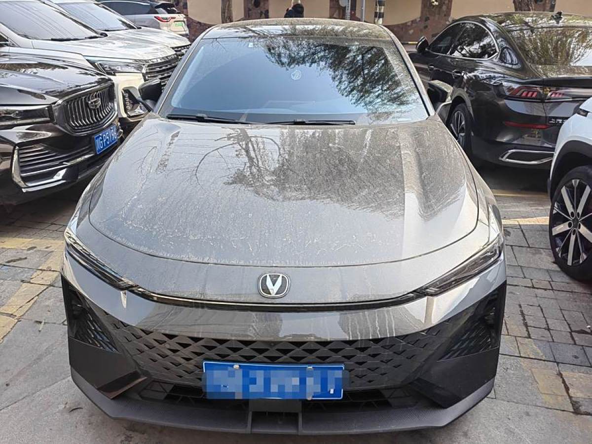 長(zhǎng)安 長(zhǎng)安UNI-V  2024款 1.5T 智慧領(lǐng)航型圖片