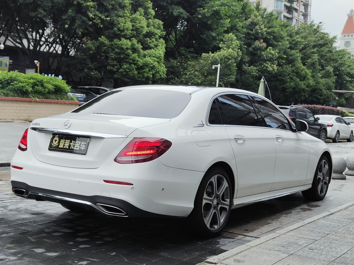 奔驰 奔驰E级  2017款 E 300 L 运动豪华型图片