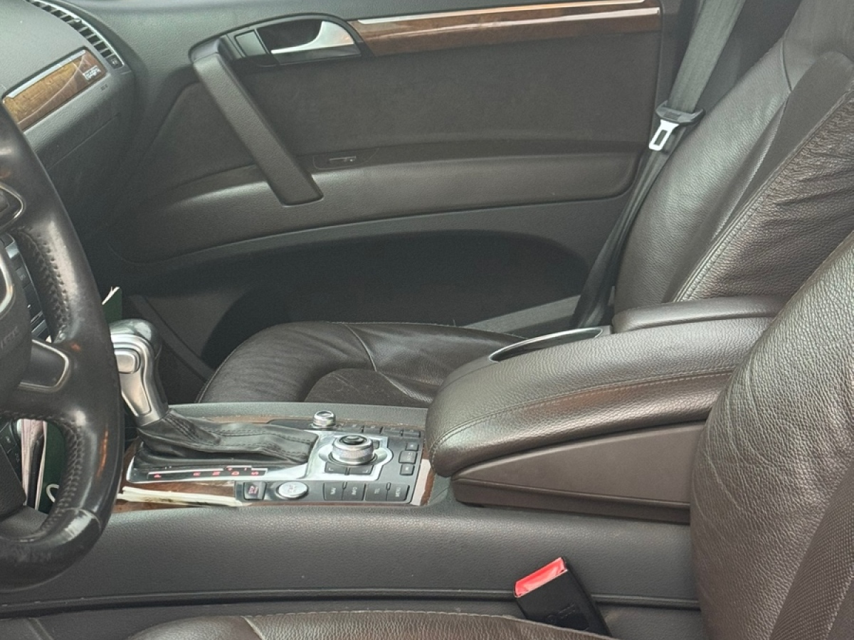 奧迪 奧迪Q7  2014款 35 TDI 越野型圖片