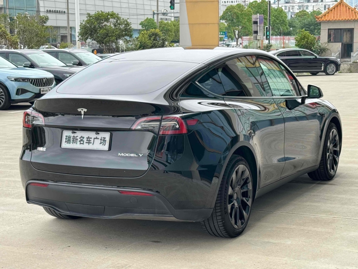 特斯拉 Model Y  2022款 后驅(qū)版圖片