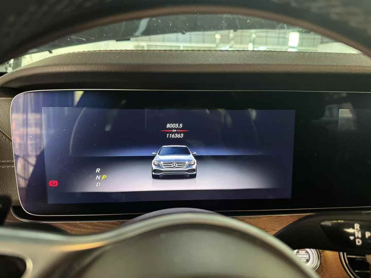 奔馳 奔馳E級(jí)  2019款 E 350 L 運(yùn)動(dòng)型 4MATIC圖片
