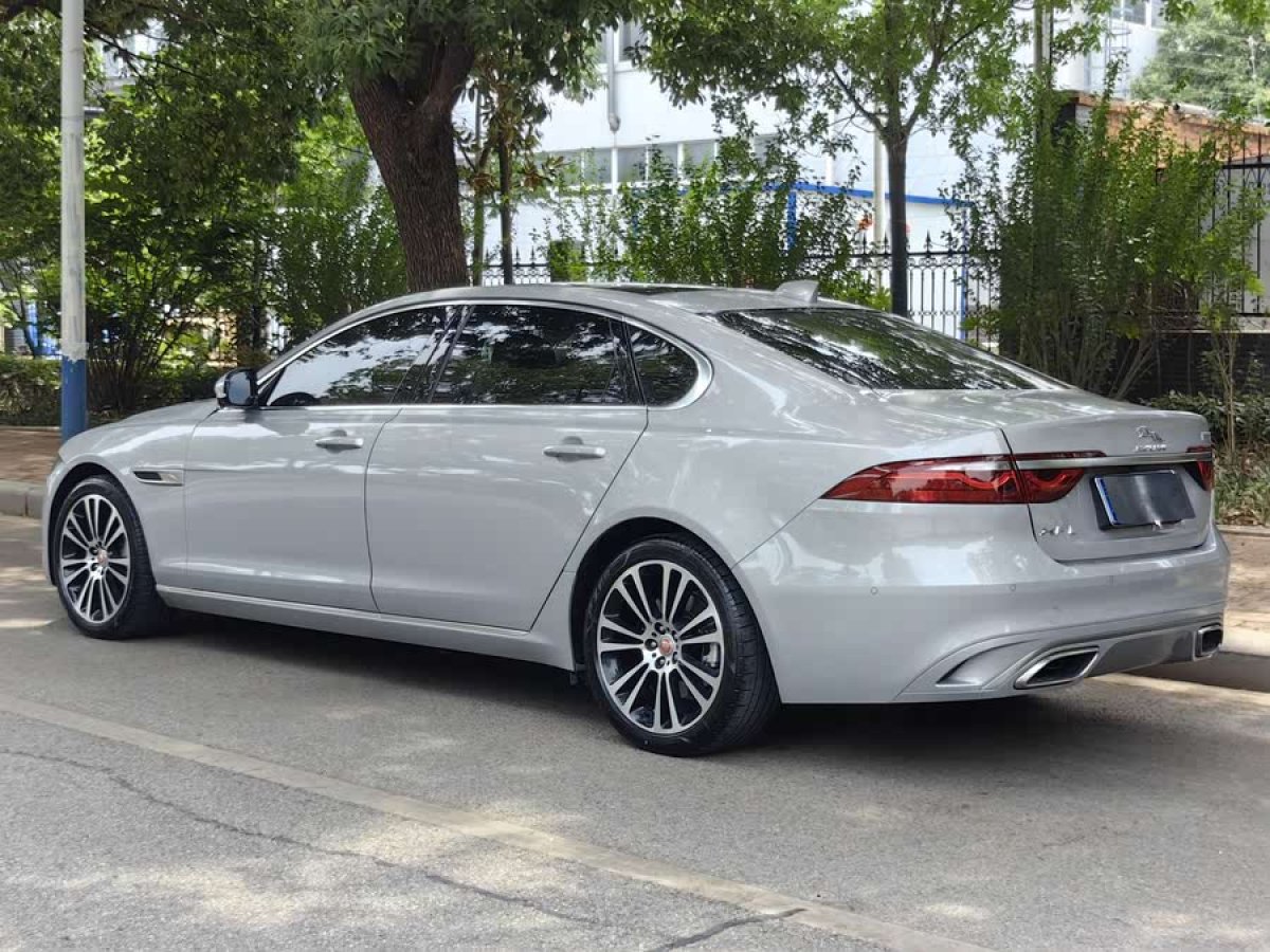 捷豹 XFL  2024款 2.0T P250 兩驅(qū)尊享豪華版圖片