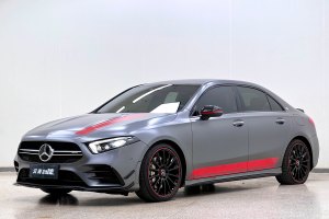 奔驰A级AMG 奔驰 AMG A 35 L 4MATIC 炽夜特别版