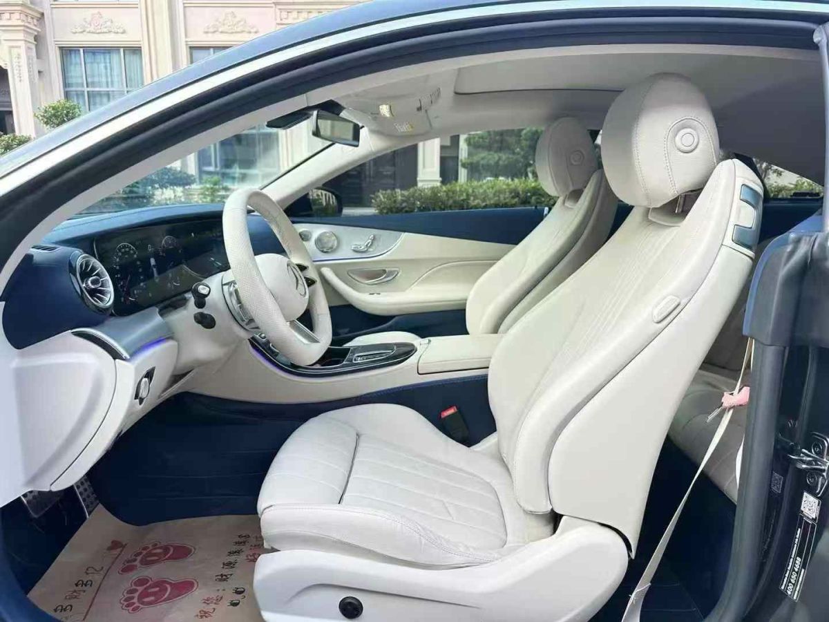 奔馳 奔馳E級(jí)  2023款 E 260 轎跑車(chē)圖片