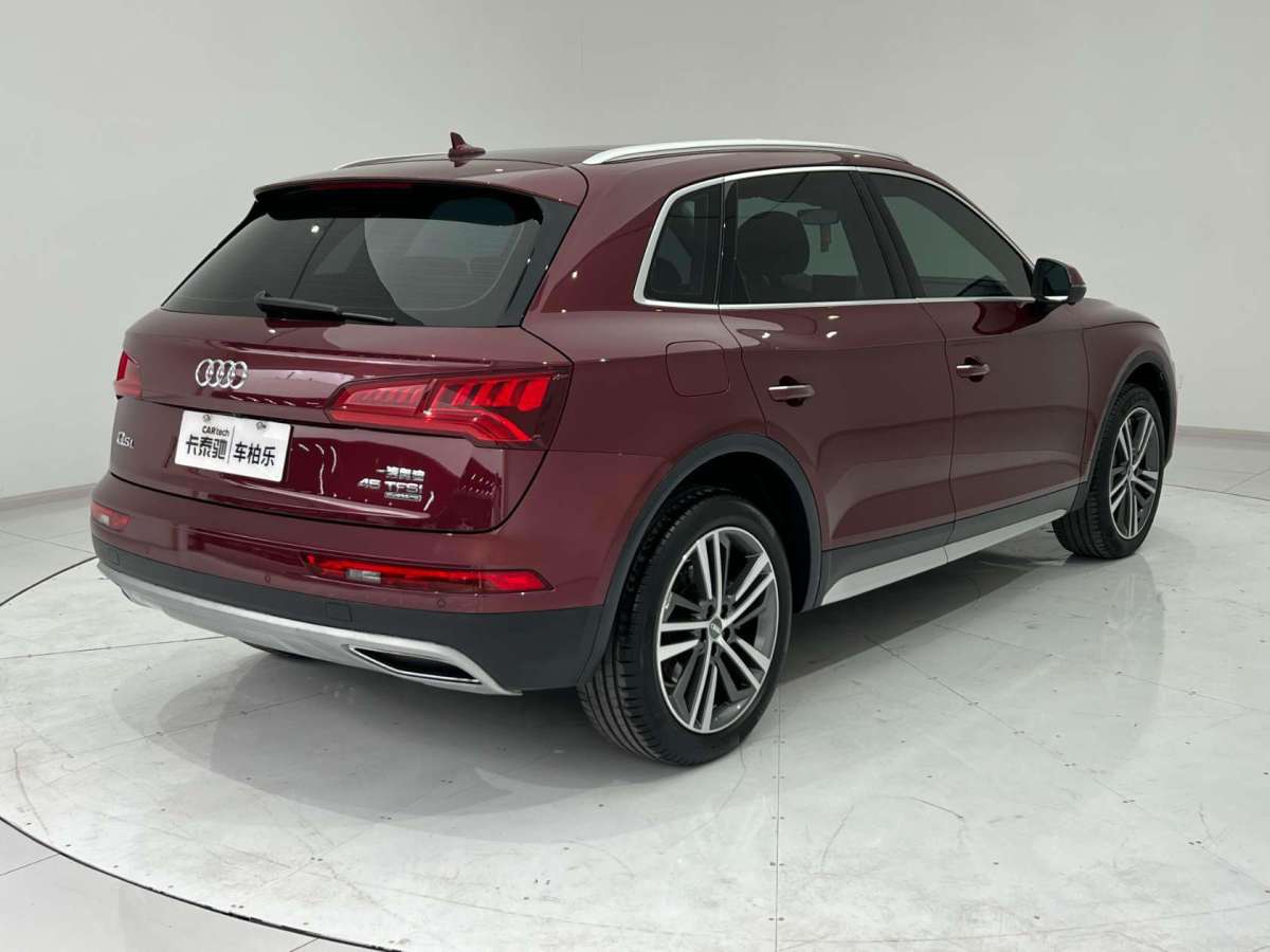 2018年6月奧迪 奧迪Q5L  2018款 45 TFSI 尊享風(fēng)雅型