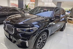 宝马X5 宝马 改款 xDrive 30Li 尊享型M运动套装