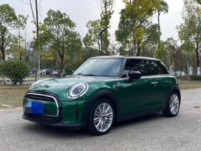 2021年10月 MINI MINI 1.5T COOPER 藝術(shù)家圖片