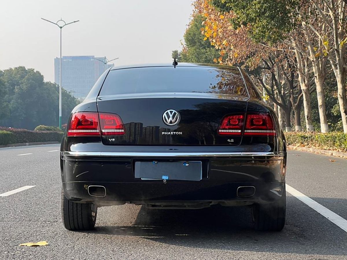 大眾 輝騰  2012款 4.2L 奢享定制型圖片