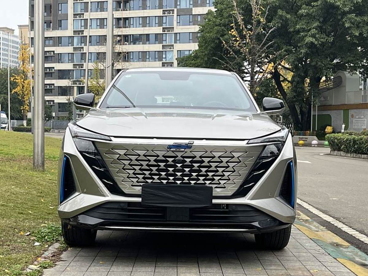 長(zhǎng)安歐尚 長(zhǎng)安歐尚Z6新能源  2023款 智電iDD 150KM旗艦PLUS智慧泊車版圖片