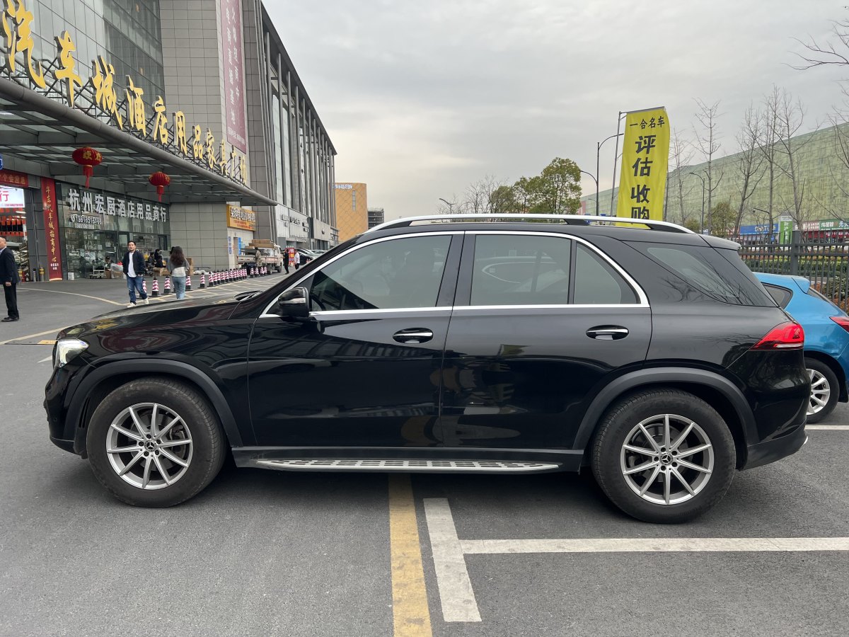 奔馳 奔馳GLE  2024款 改款 GLE 350 4MATIC 時(shí)尚型圖片