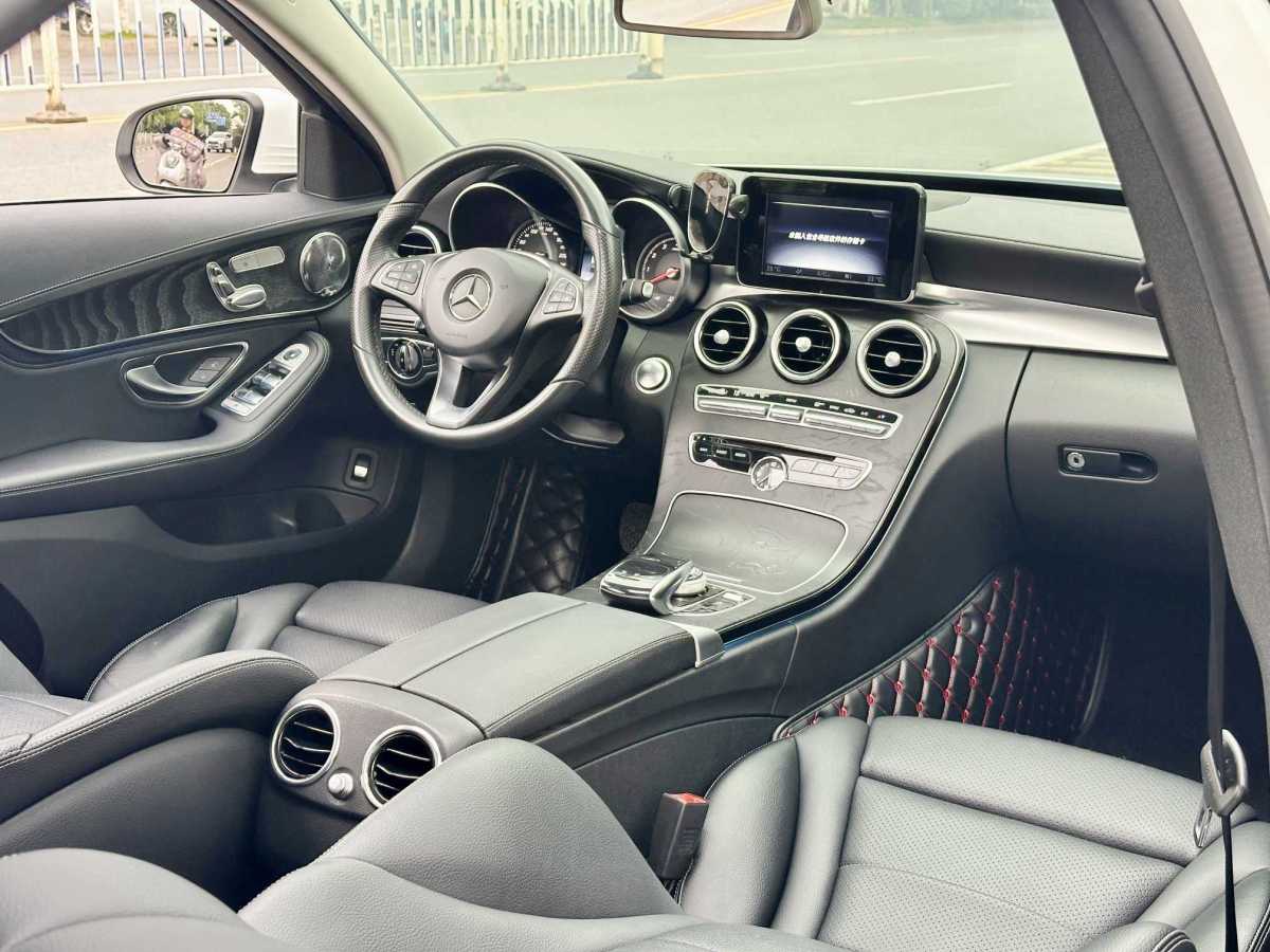 2015年9月奔驰 奔驰C级  2015款 改款 C 200 L 运动型