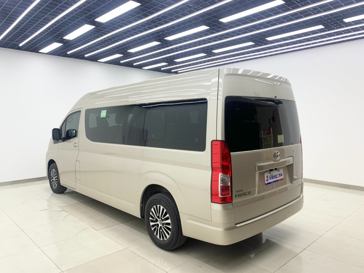 2023年5月豐田 HIACE 2020款 海獅 3.5L 自動 13座(中東)