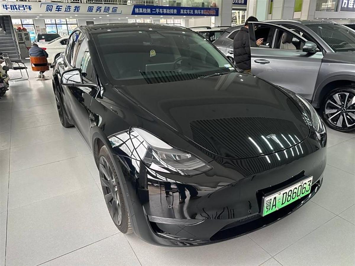 特斯拉 Model 3  2021款 改款 標(biāo)準(zhǔn)續(xù)航后驅(qū)升級版圖片