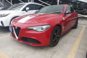 Giulia 阿爾法·羅密歐 2.0T 280HP 賽道限量版