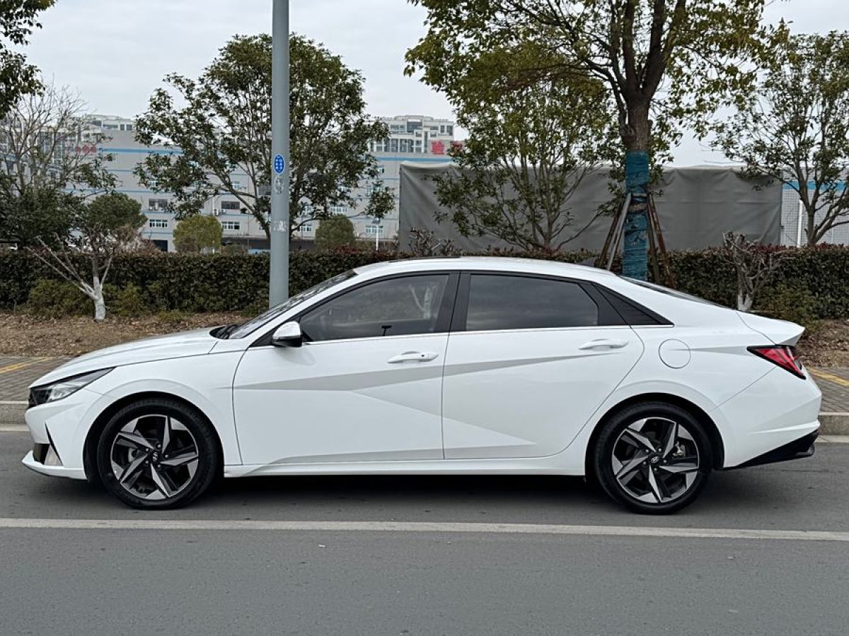 現(xiàn)代 伊蘭特  2022款 1.5L CVT GLX精英版圖片