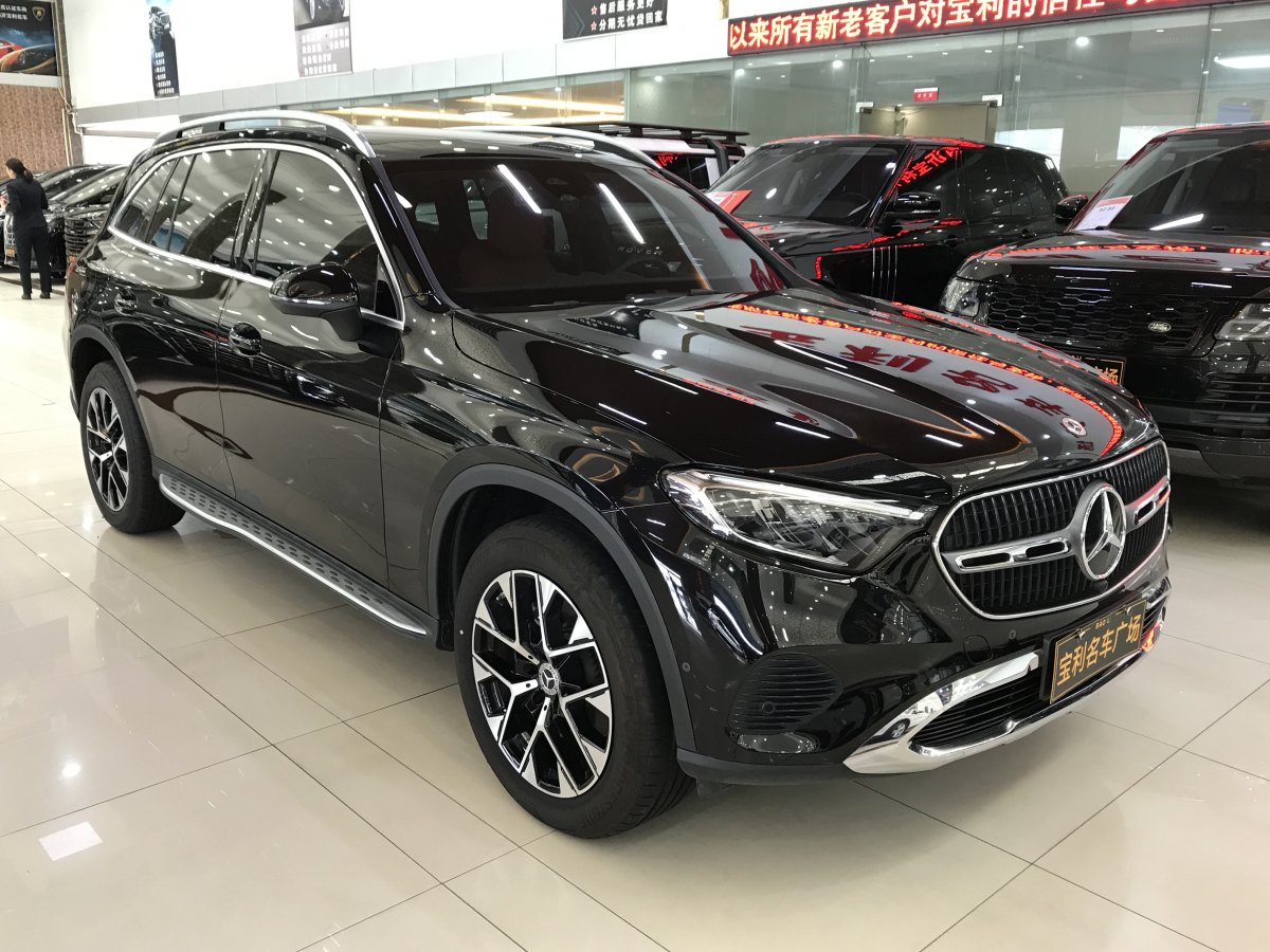 奔馳 奔馳GLC  2023款 改款 GLC 260 L 4MATIC 動感型 5座圖片