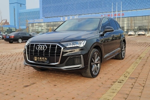 奥迪Q7 奥迪 55 TFSI quattro S line运动型