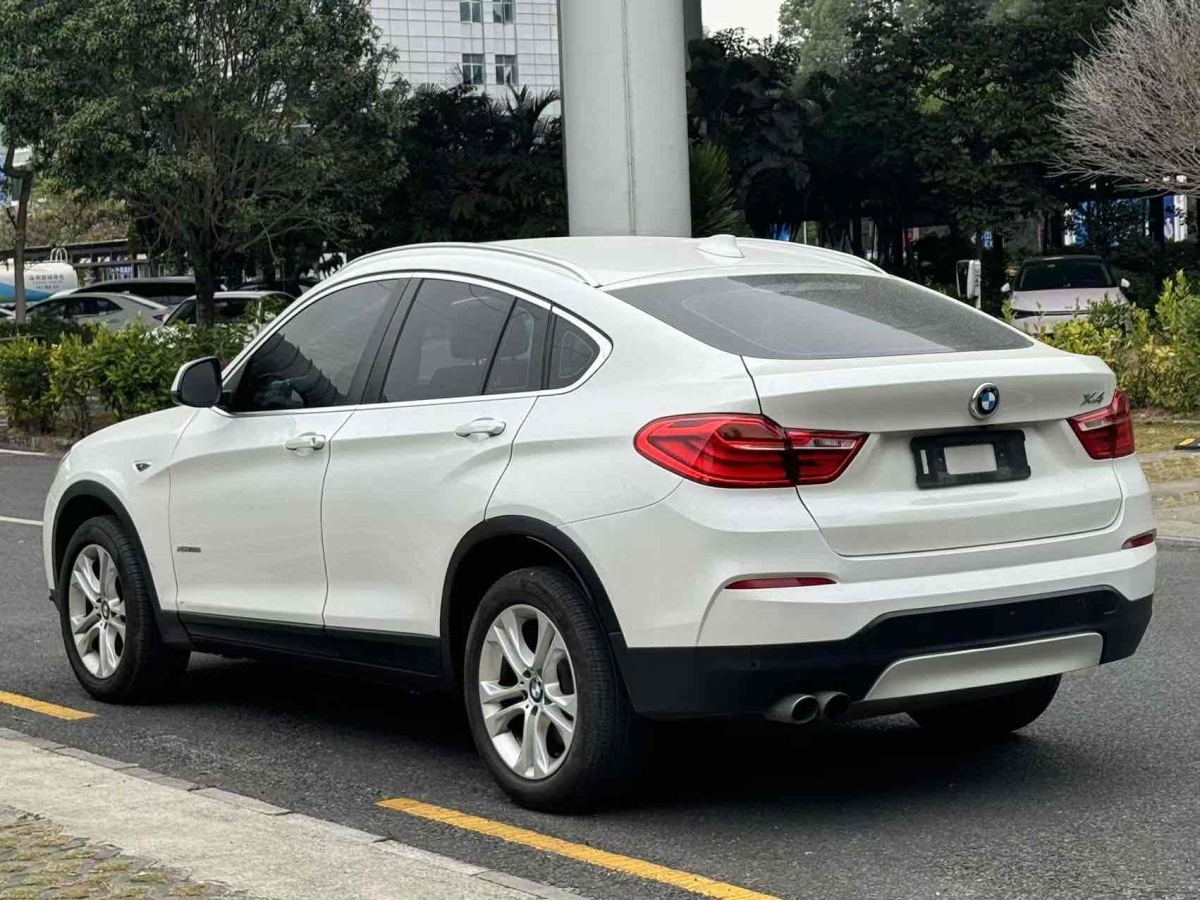 寶馬 寶馬X4  2014款 xDrive28i 領(lǐng)先型圖片