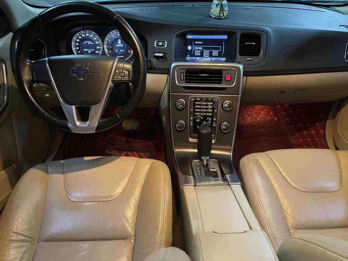 沃爾沃 S60  2012款 1.6T DRIVe 舒適版圖片