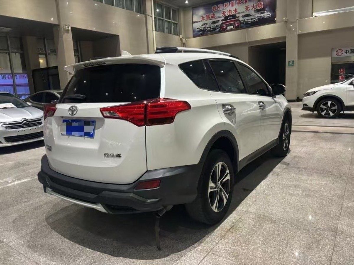 豐田 RAV4  2018款 榮放 2.0L CVT兩驅(qū)風(fēng)尚版圖片