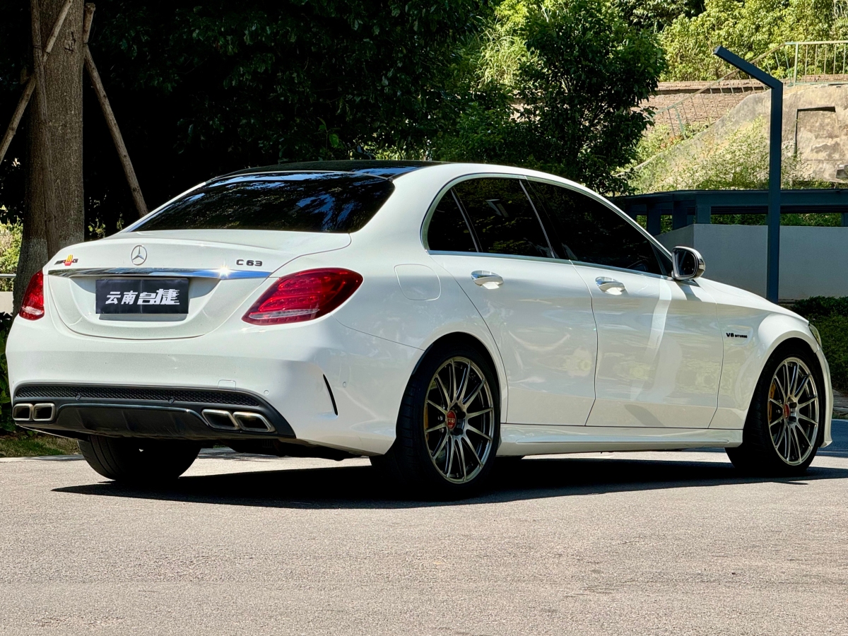 奔馳 奔馳C級(jí)AMG  2015款 AMG C 63圖片