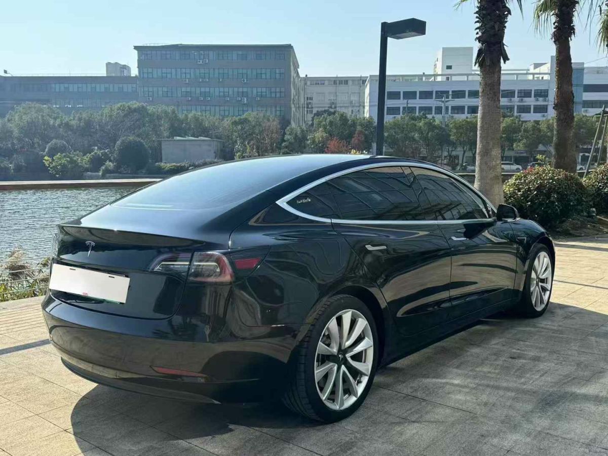 特斯拉 Model S  2021款 Plaid Plus 版圖片